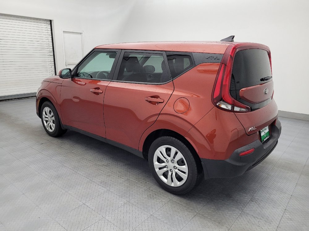 Used 2021 Kia Soul LX image 3
