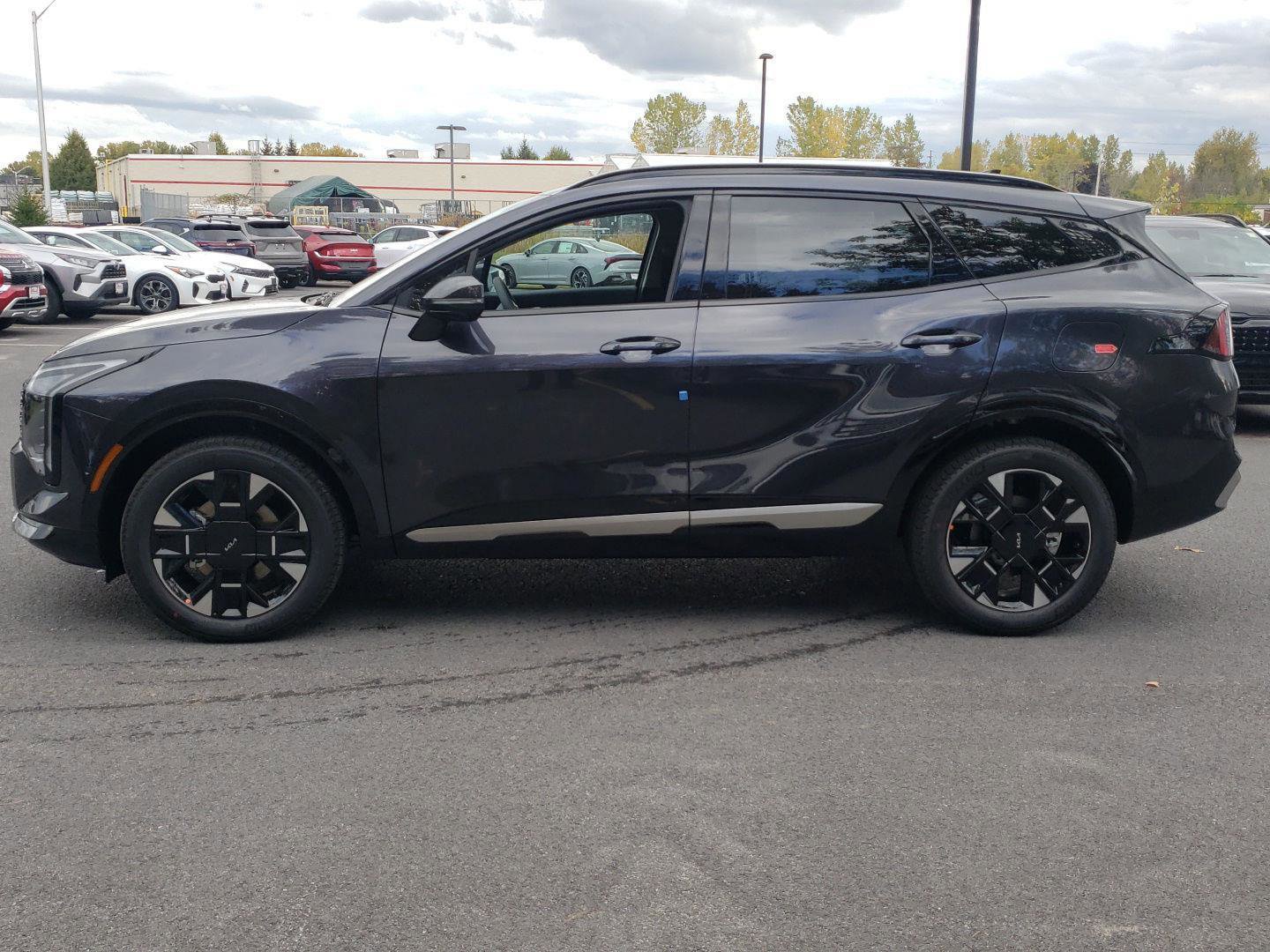 New 2026 Kia Sportage SX image 3