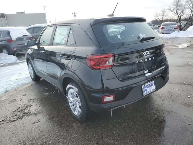 New 2026 Hyundai Venue SE image 3