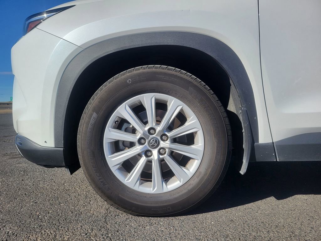 Used 2024 Toyota Grand Highlander XLE image 11