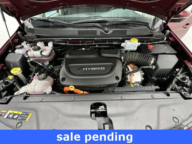 Used 2023 Chrysler Pacifica Touring-L image 28