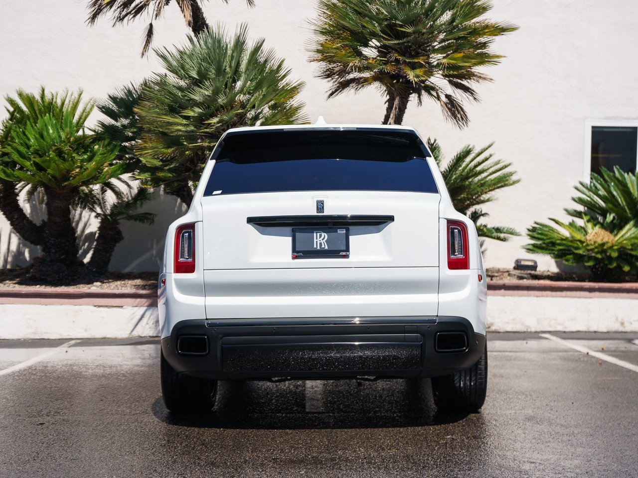 Certified 2023 Rolls-Royce Cullinan Black Badge w/ Driver's Package image 35