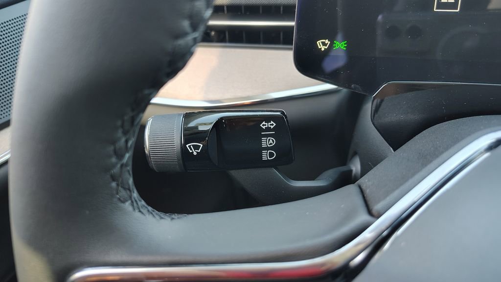 New 2025 Volvo EX90 Ultra image 18