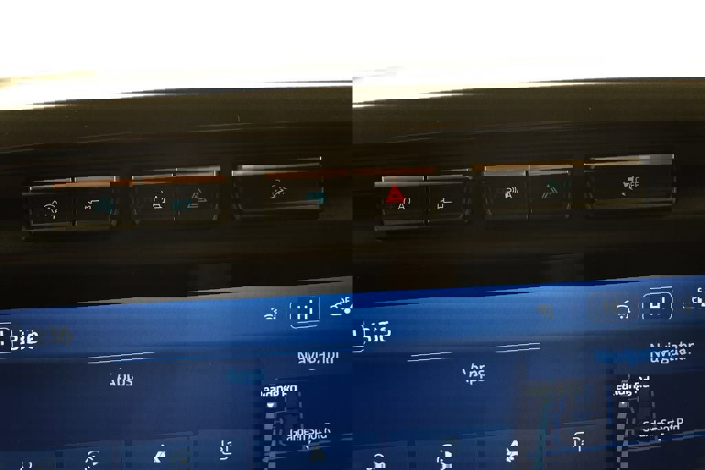 Used 2023 Ford F150 Lariat w/ Equipment Group 502A High image 33