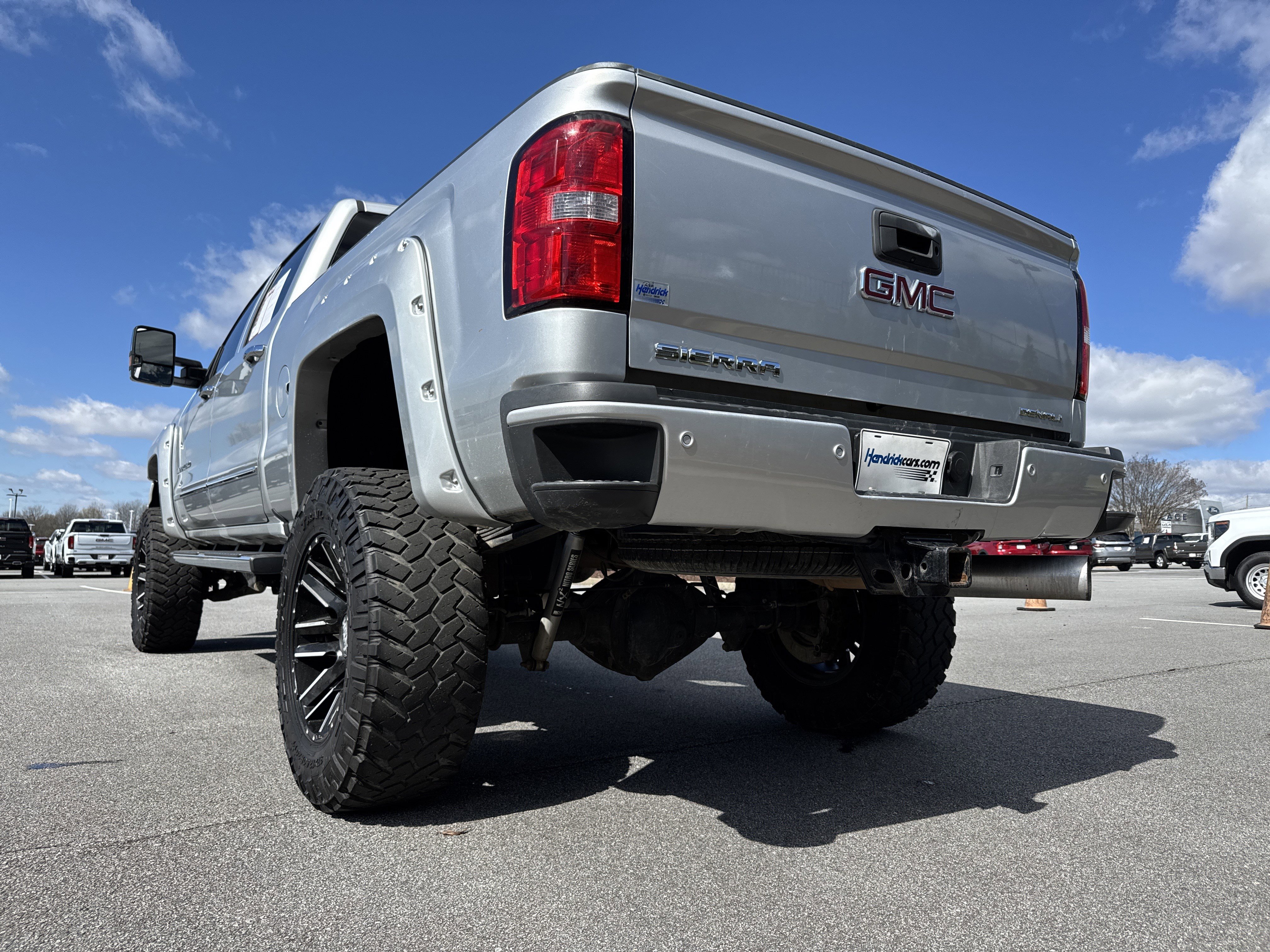 Used 2019 GMC Sierra 2500 Denali w/ Duramax Plus Package image 8