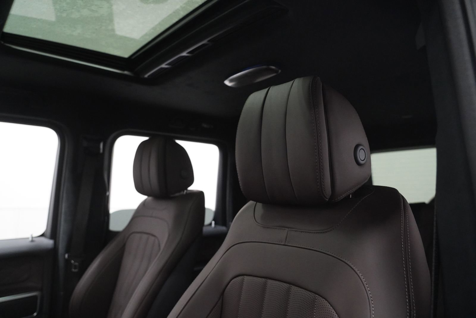 New 2026 Mercedes-Benz G 550 image 16