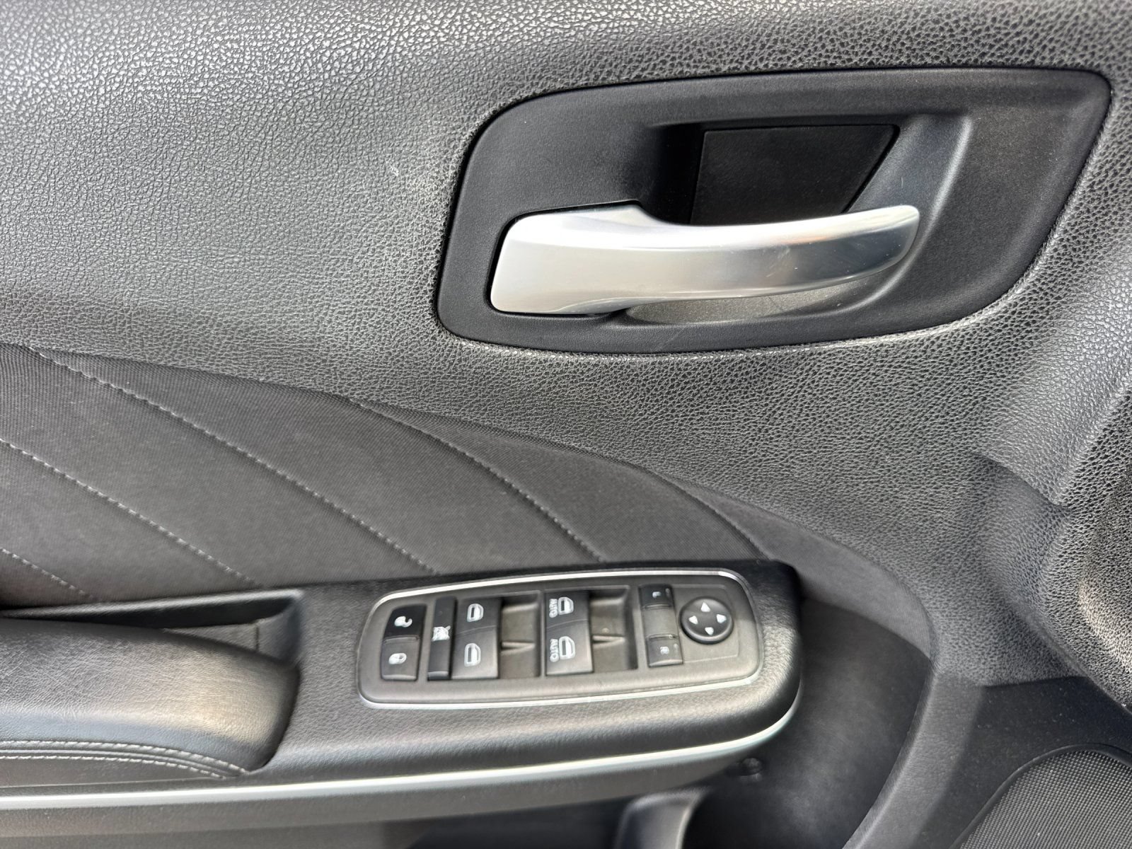 Used 2022 Dodge Charger R/T RWD image 11