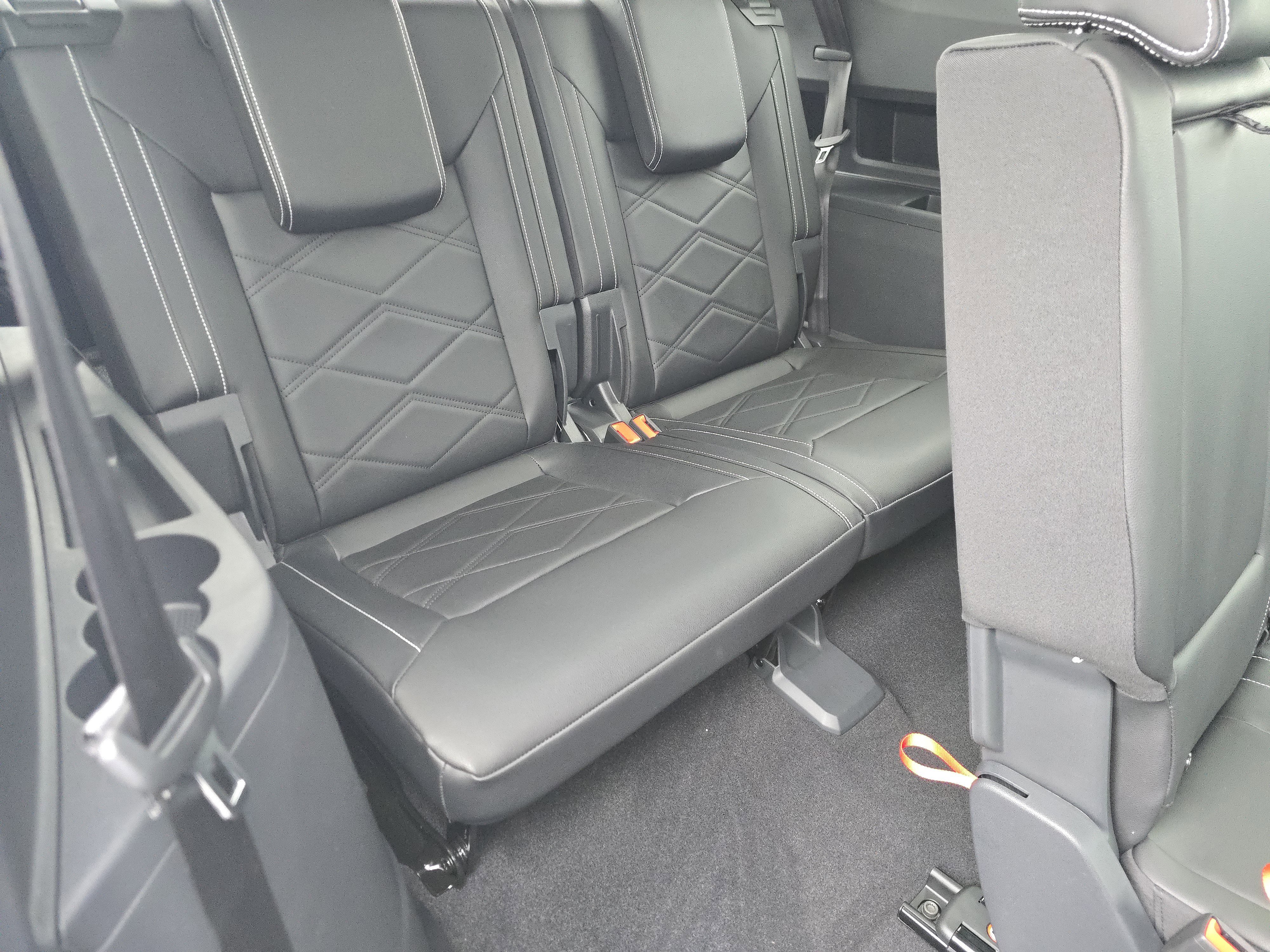 New 2026 Volkswagen Atlas SE image 18