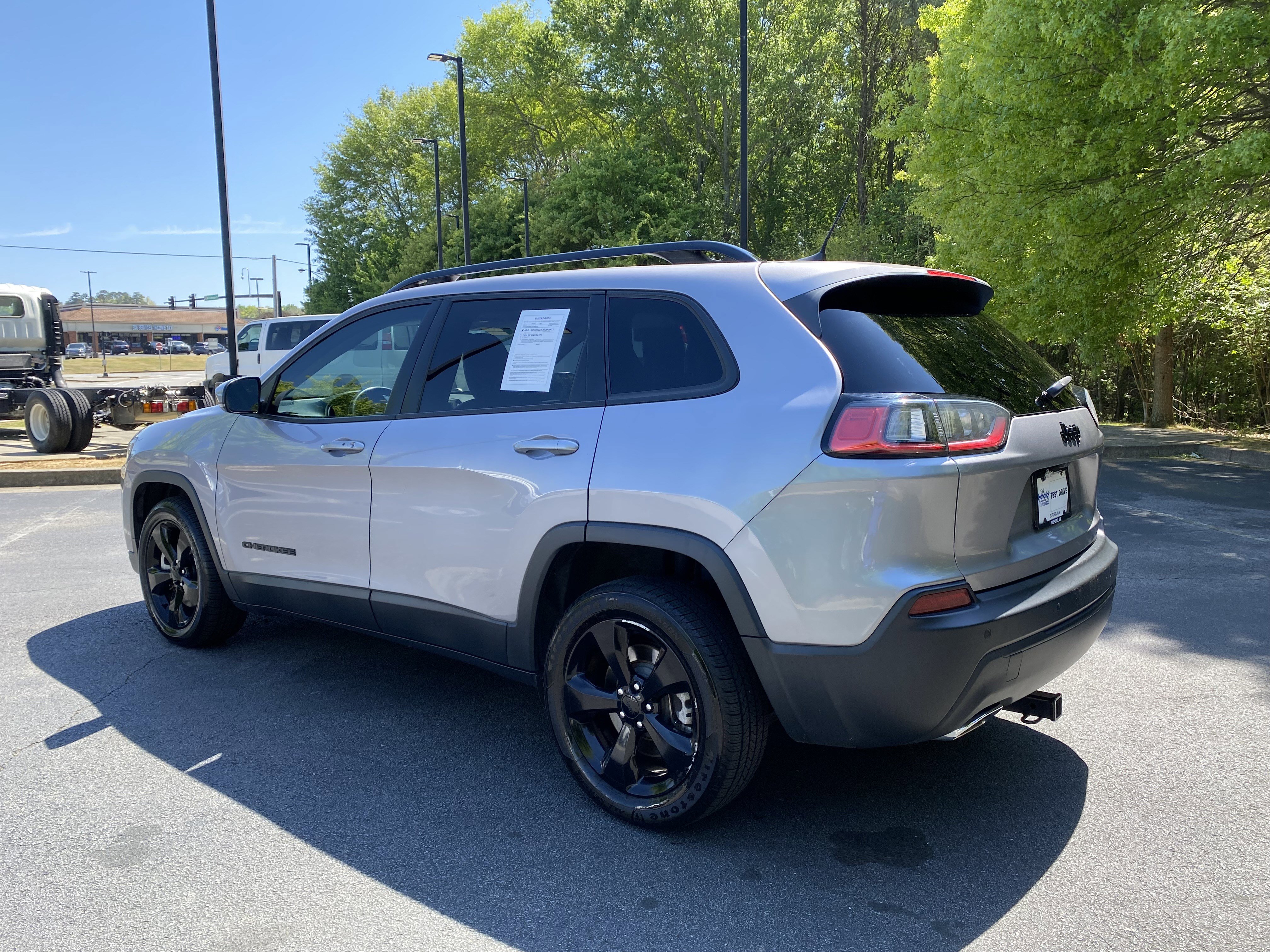 Used 2019 Jeep Cherokee Latitude Plus image 7