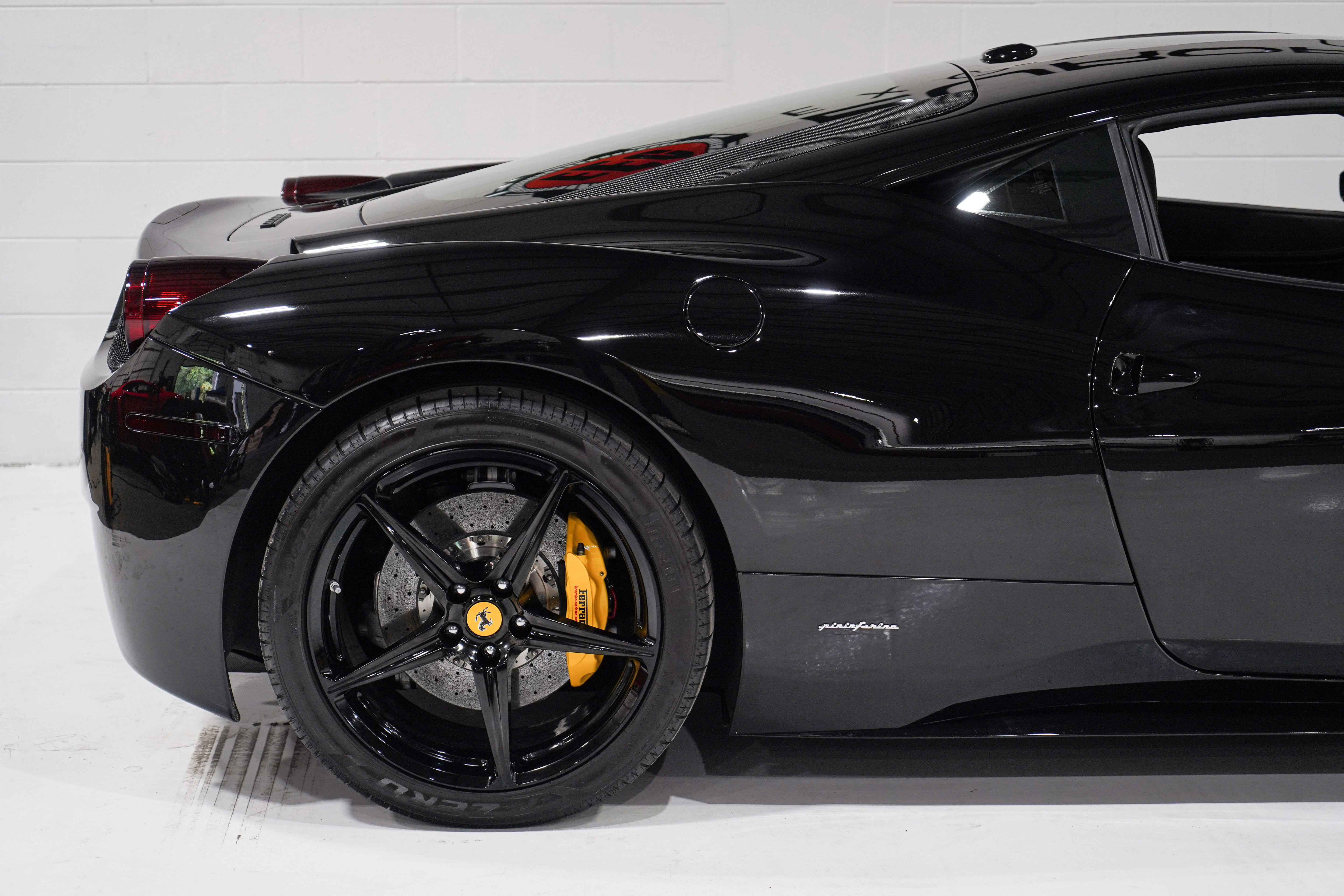 Used 2011 Ferrari 458 Italia Coupe RWD image 21