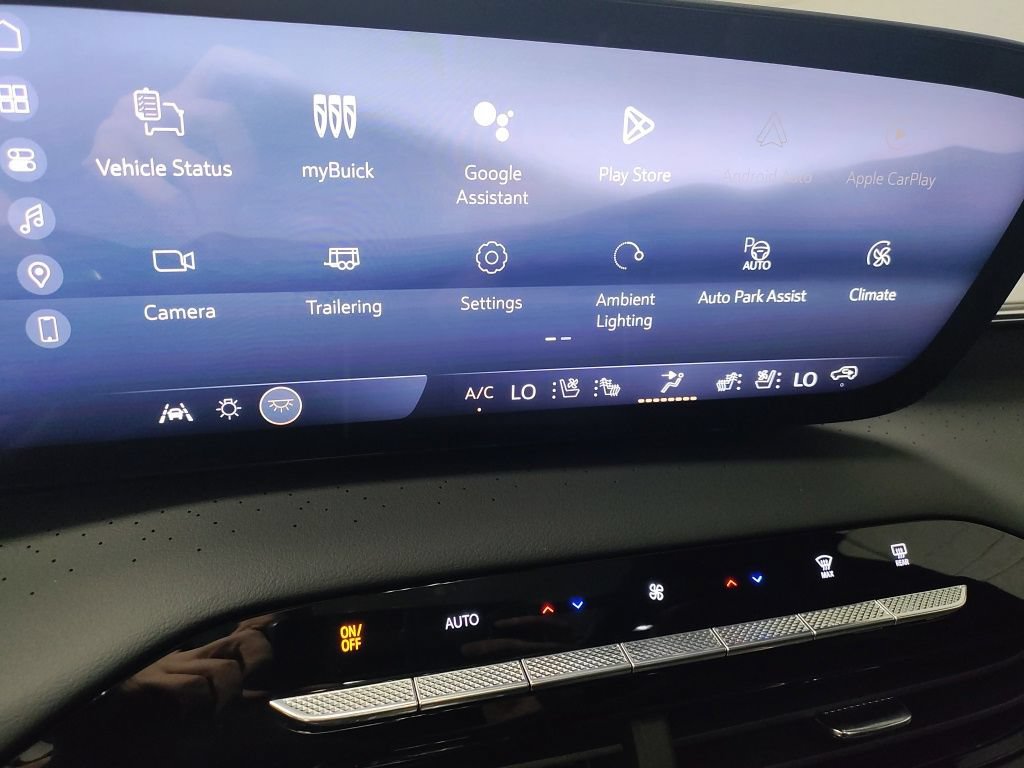 New 2026 Buick Enclave Avenir w/ Super Cruise Package AWD/4WD image 32
