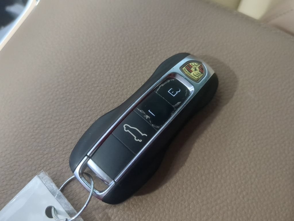 Used 2019 Porsche Cayenne S AWD/4WD image 41