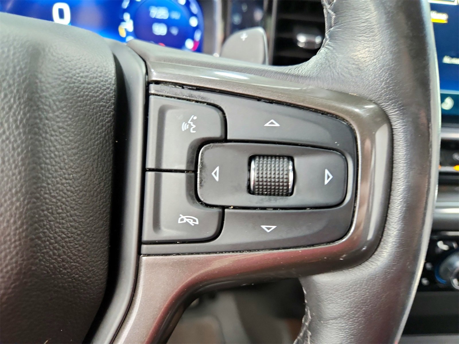 Used 2023 Chevrolet Silverado 1500 High Country w/ Technology Package image 25