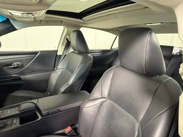 Used 2022 Lexus ES 350 w/ Premium Package FWD image 17