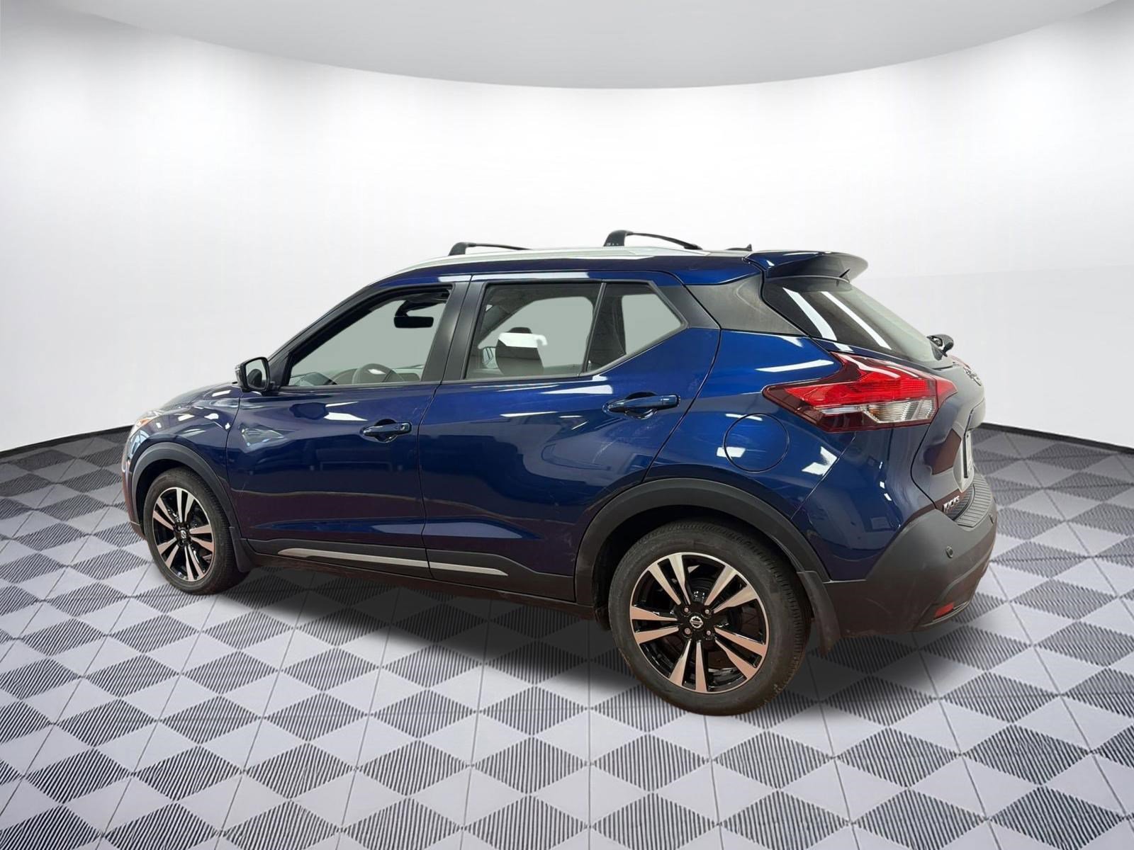 Used 2020 Nissan Kicks SR w/ Exterior Package image 3