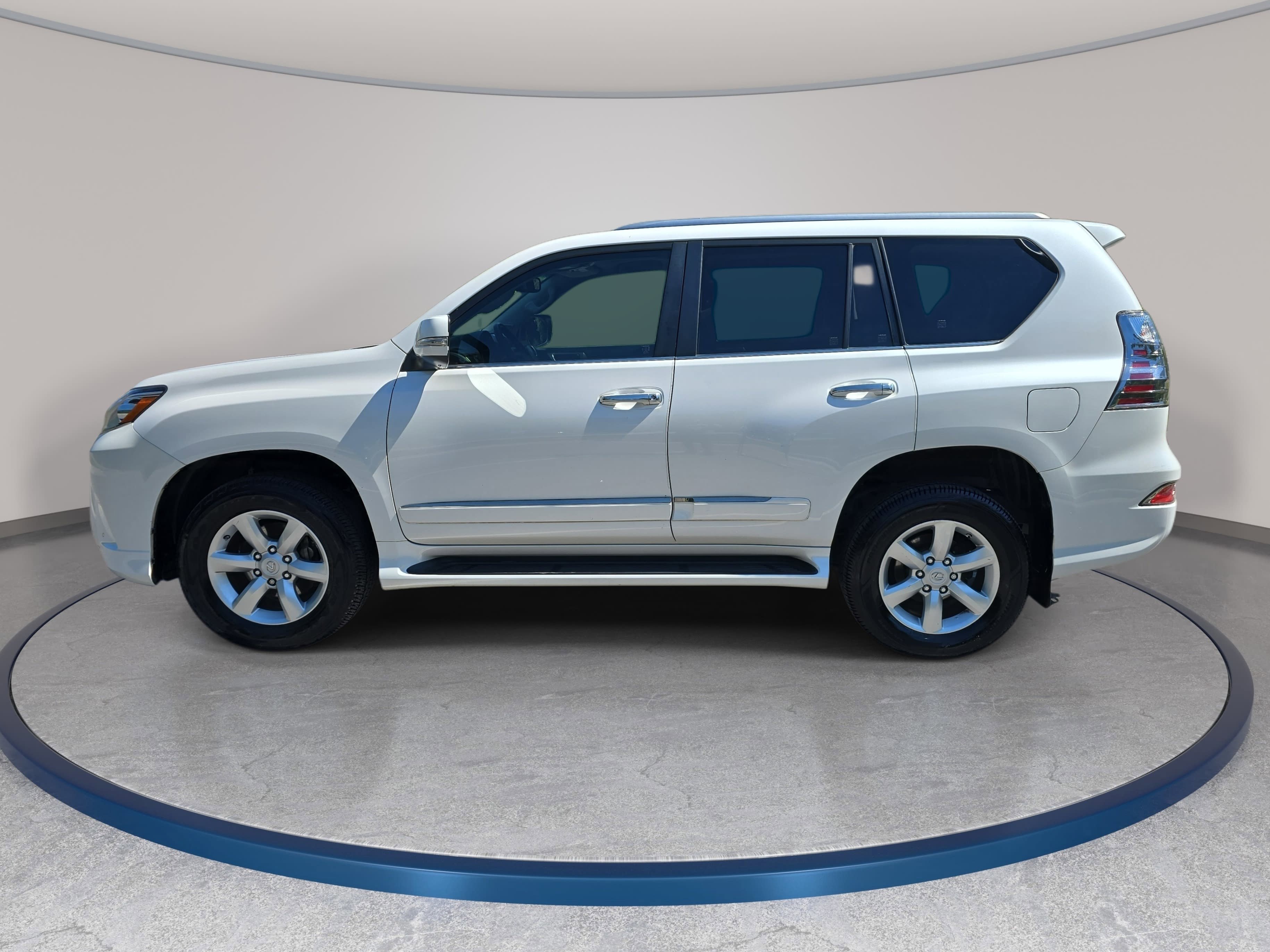 Used 2017 Lexus GX 460 w/ Navigation Package AWD/4WD image 8