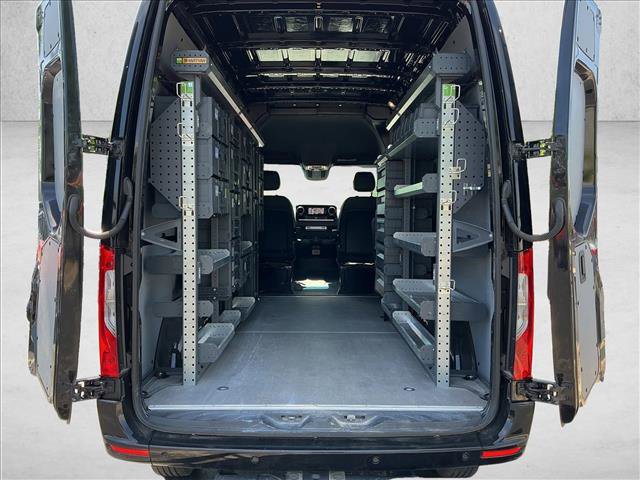 Used 2022 Mercedes-Benz Sprinter 2500 image 14