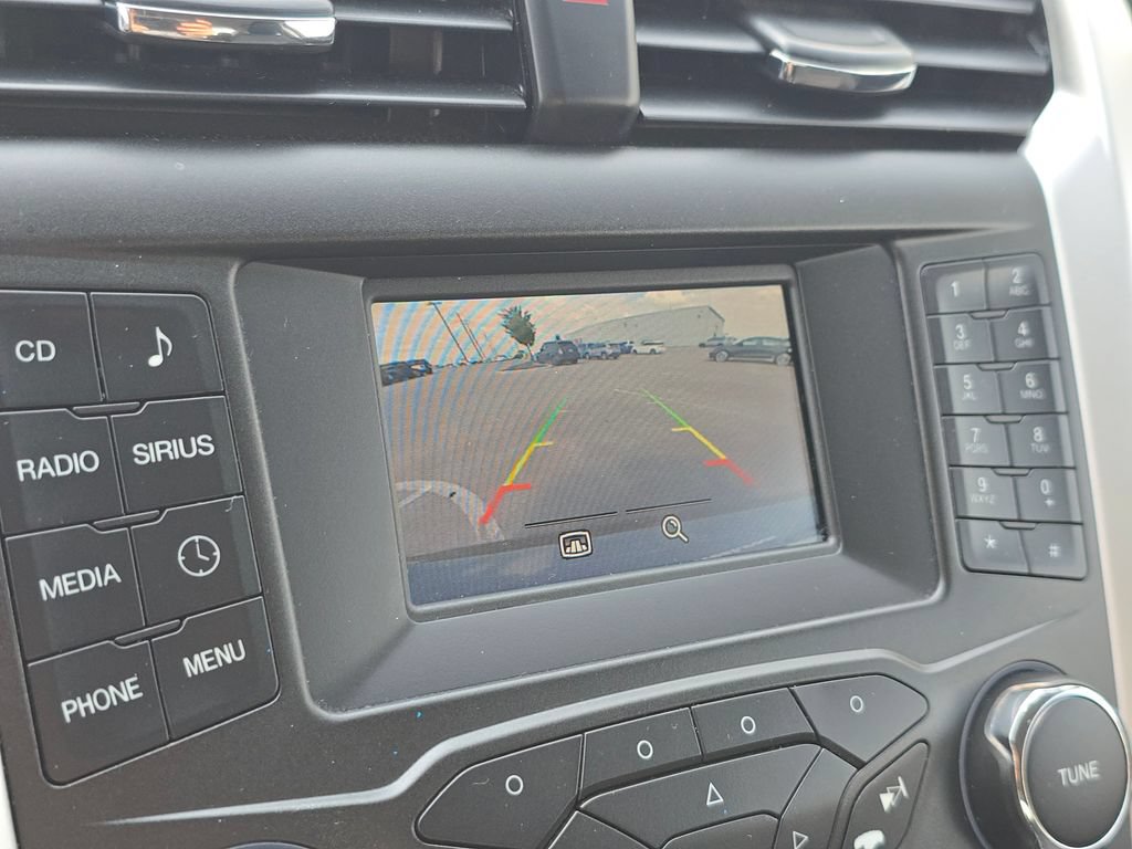 Used 2016 Ford Fusion SE FWD image 30