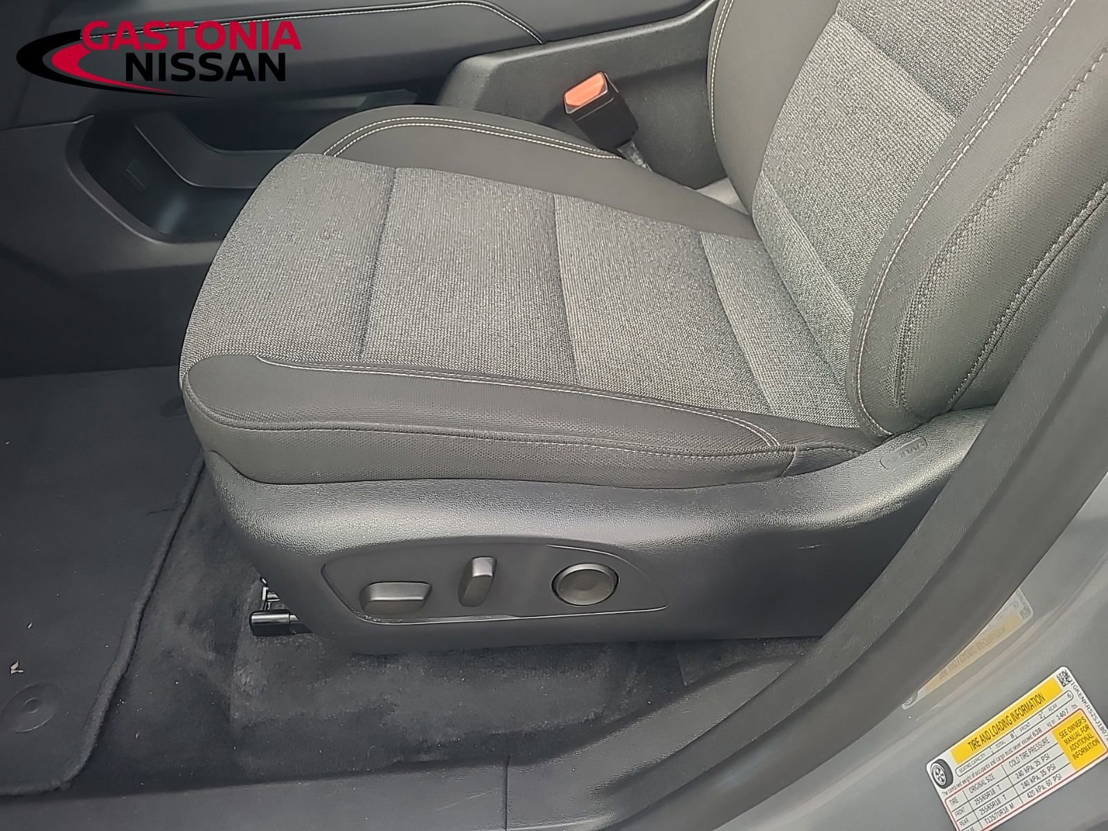 Used 2025 GMC Acadia Elevation image 26