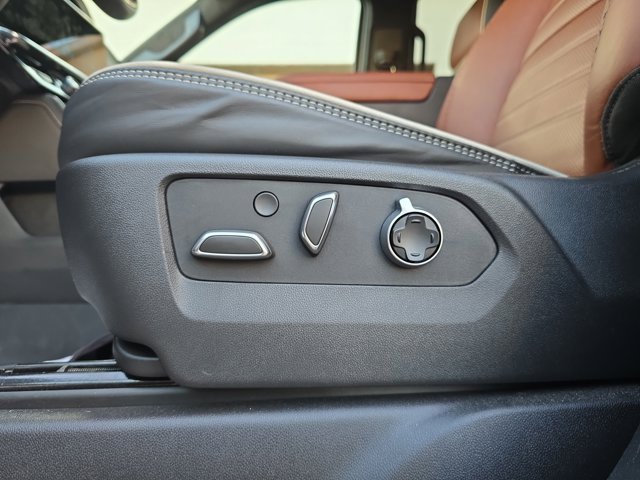 Used 2025 GMC Sierra 2500 Denali Ultimate w/ Max Trailering Package image 28