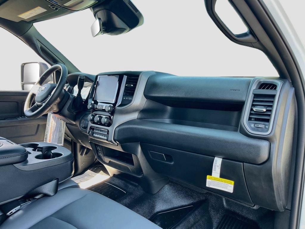 New 2026 RAM 3500 Tradesman w/ Chrome Appearance Group A AWD/4WD image 24