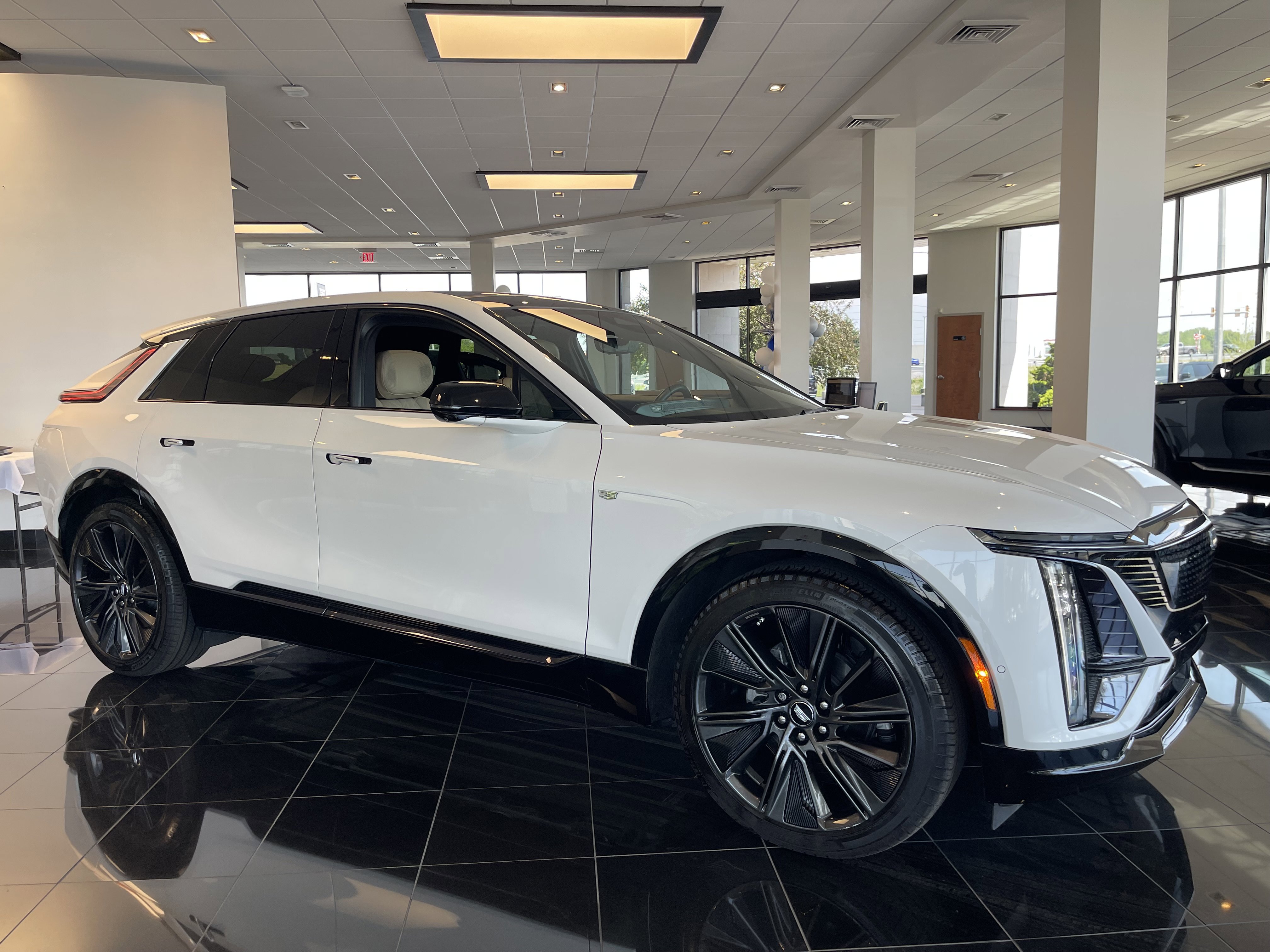 Certified 2024 Cadillac Lyriq Sport w/ Nappa Leather Package AWD/4WD image 8
