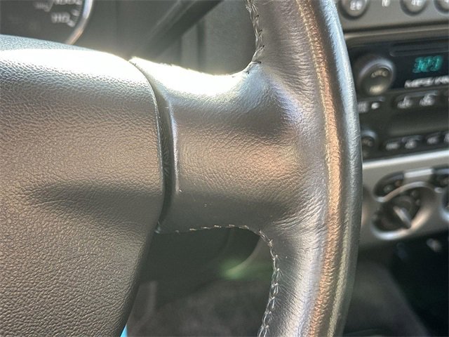 Used 2010 GMC Canyon SLT image 32