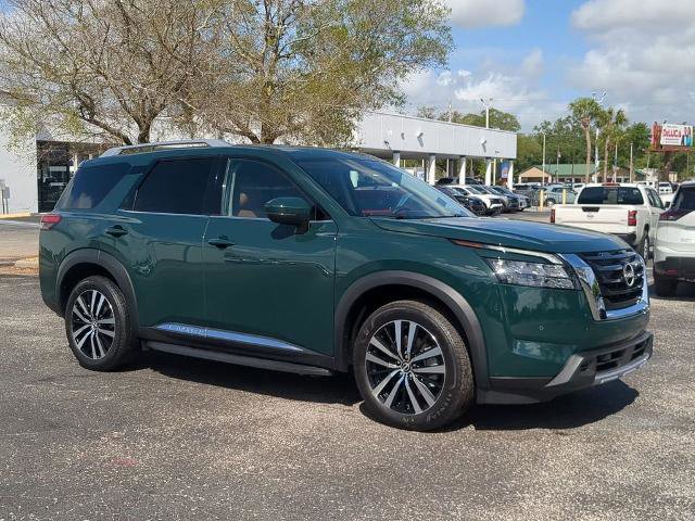 Certified 2025 Nissan Pathfinder Platinum w/ Lighting Package (N93) image 2