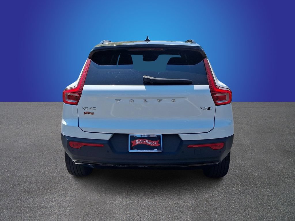 Used 2021 Volvo XC40 T5 R-Design w/ Climate Package AWD/4WD image 5