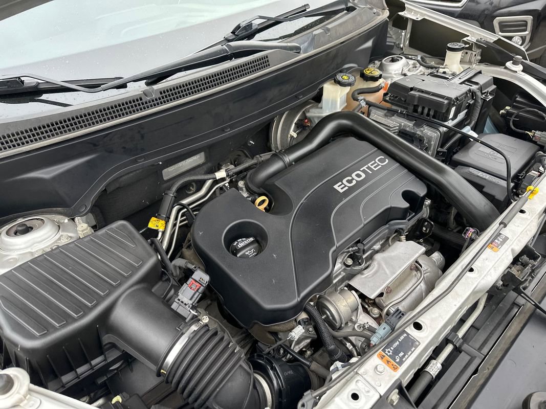 Used 2018 Chevrolet Equinox LT AWD/4WD image 32