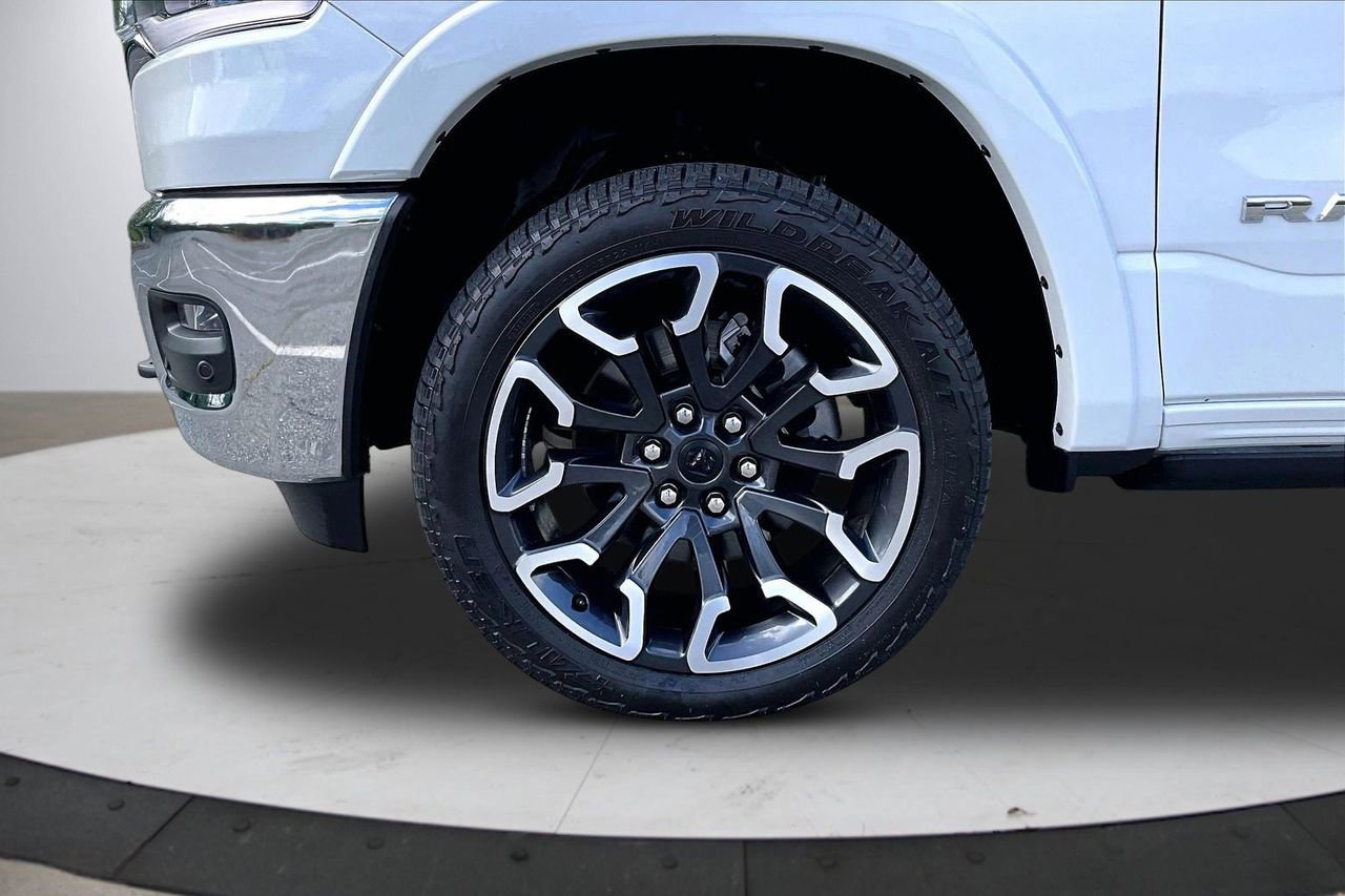 Used 2025 RAM 1500 Limited AWD/4WD image 34