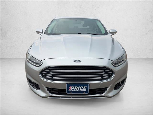 Used 2014 Ford Fusion Titanium FWD image 2