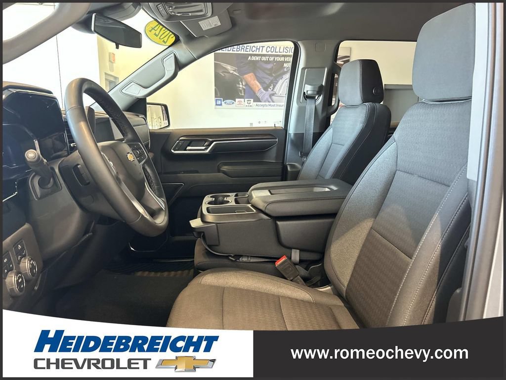 Used 2024 Chevrolet Silverado 1500 LT AWD/4WD image 13
