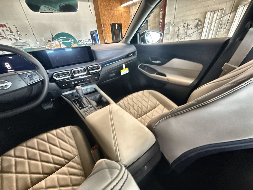 New 2026 Nissan Sentra SL w/ Floor Mat Package FWD image 23