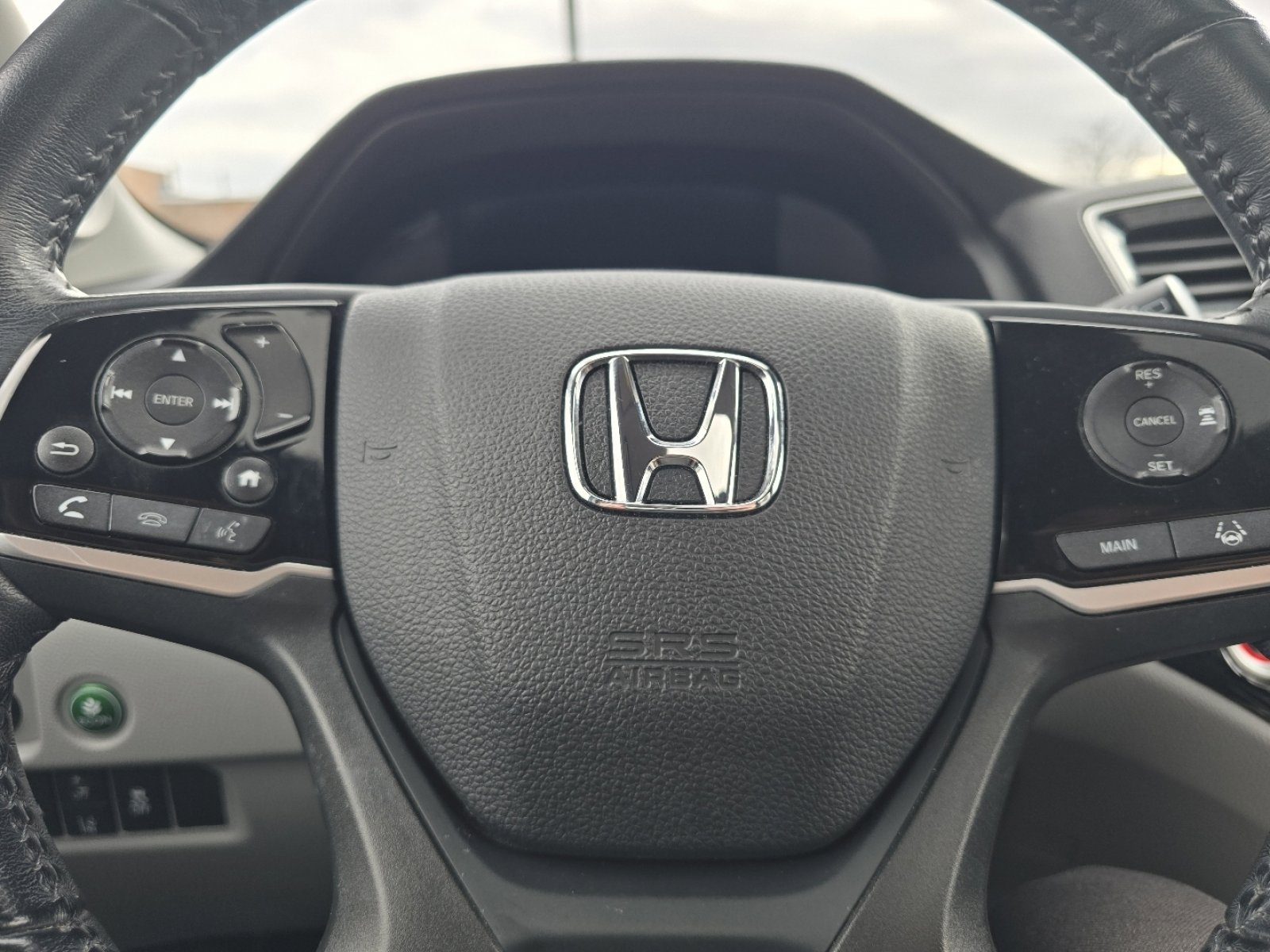 Certified 2020 Honda Pilot Touring image 32