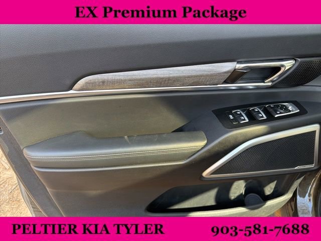 Used 2021 Kia Telluride EX w/ EX Premium Package image 17
