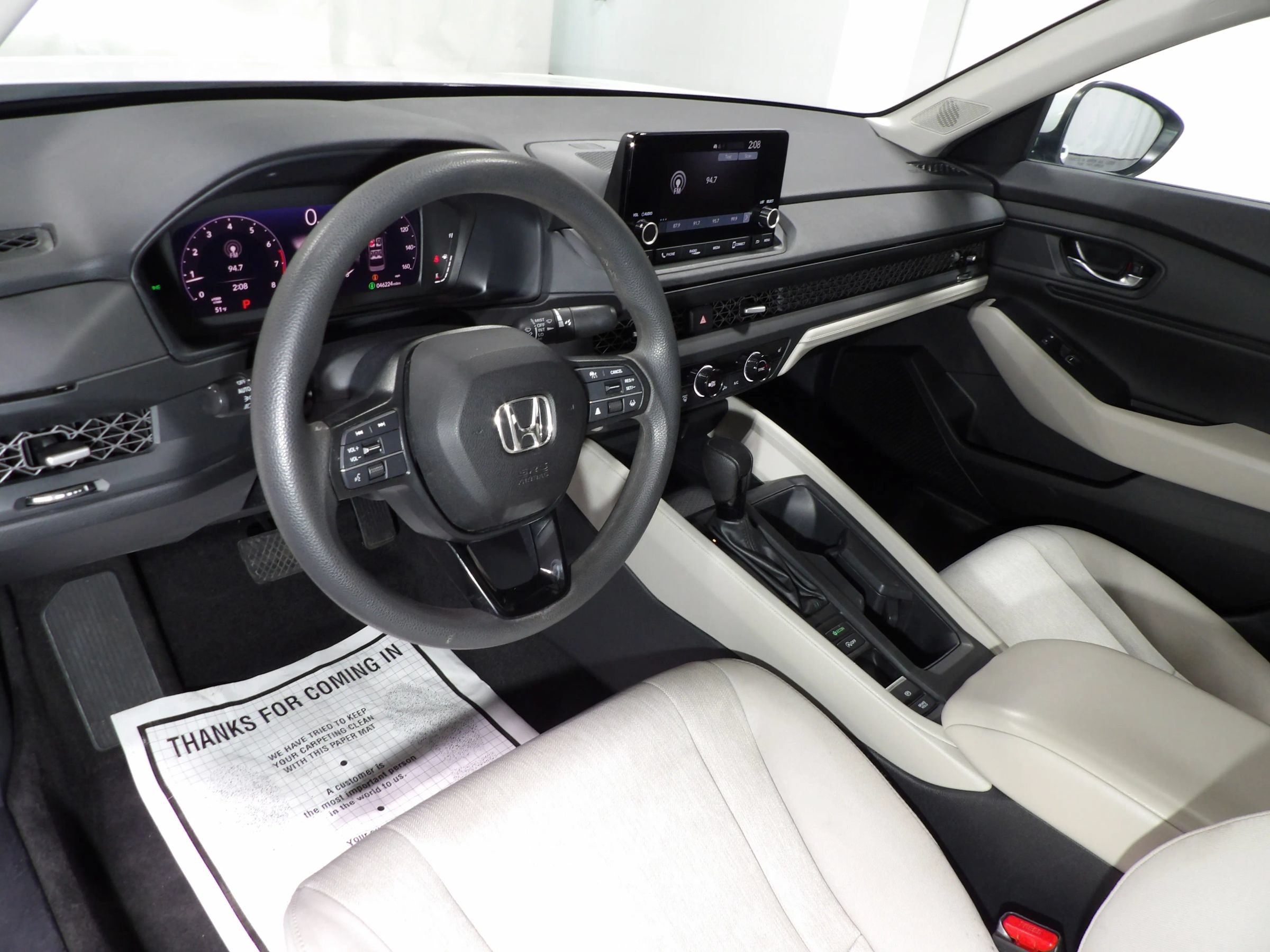 Used 2023 Honda Accord EX image 11