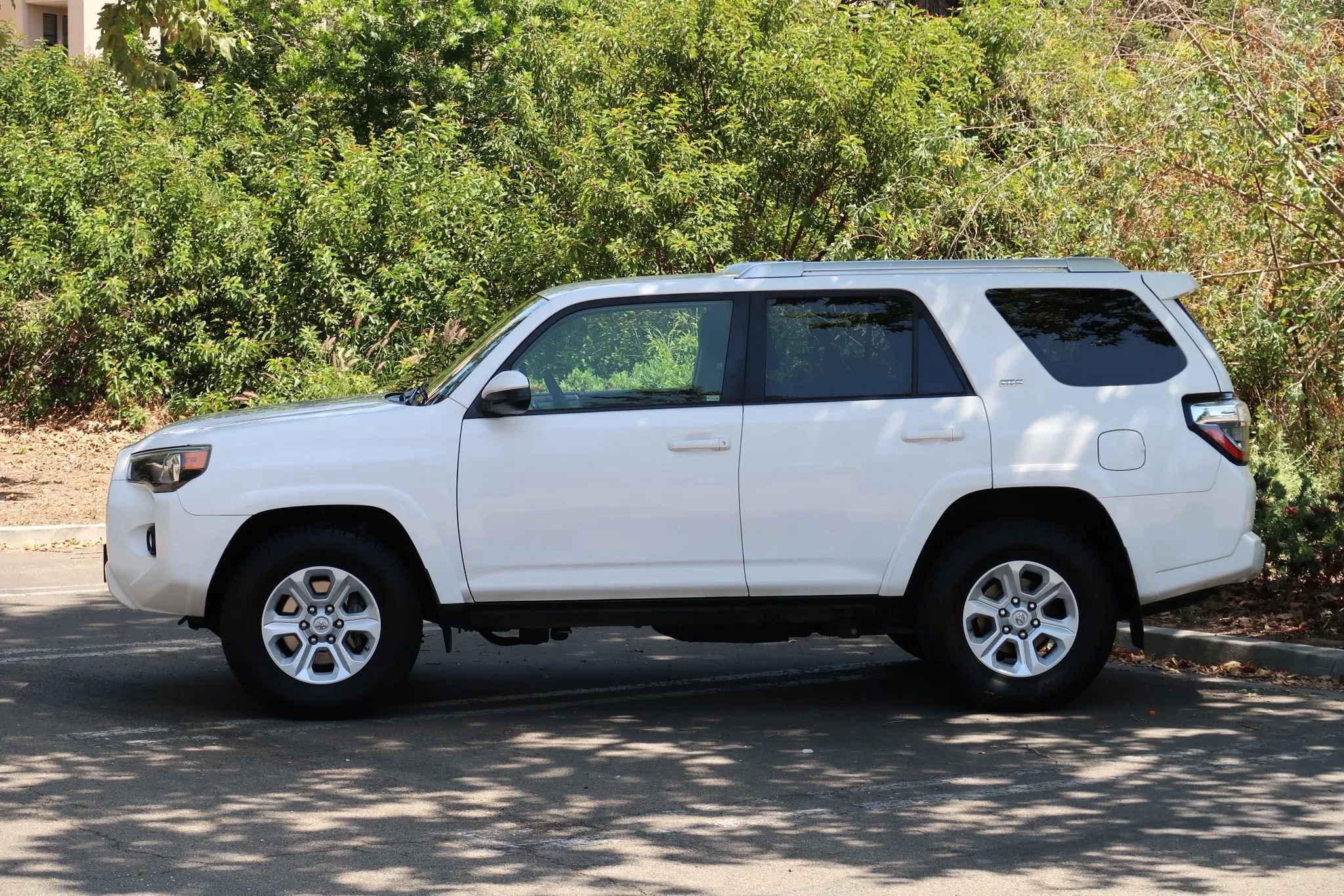 Used 2014 Toyota 4Runner SR5 RWD image 6