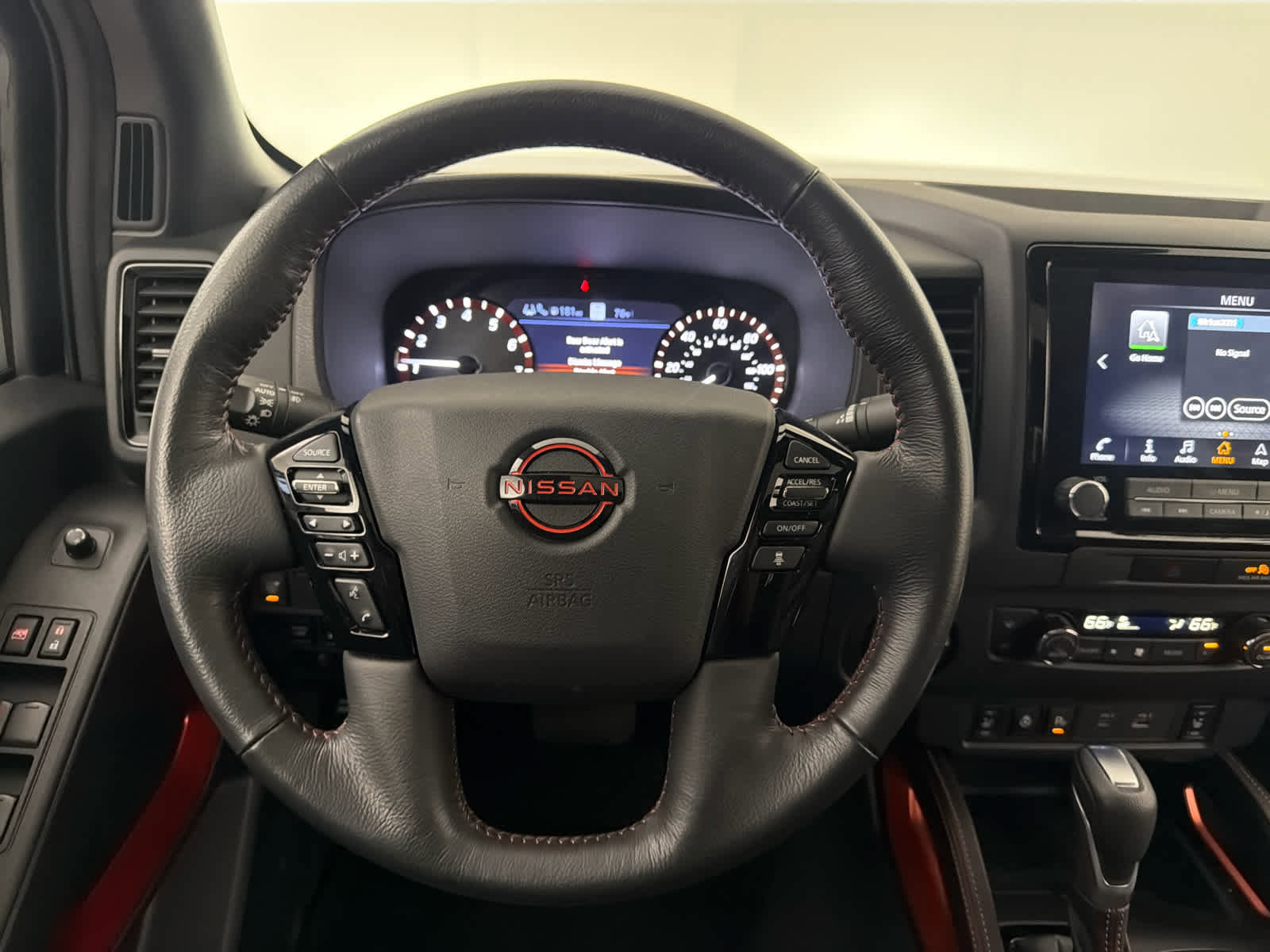 Certified 2023 Nissan Frontier PRO-4X w/ Pro-4X Premium Package AWD/4WD image 17