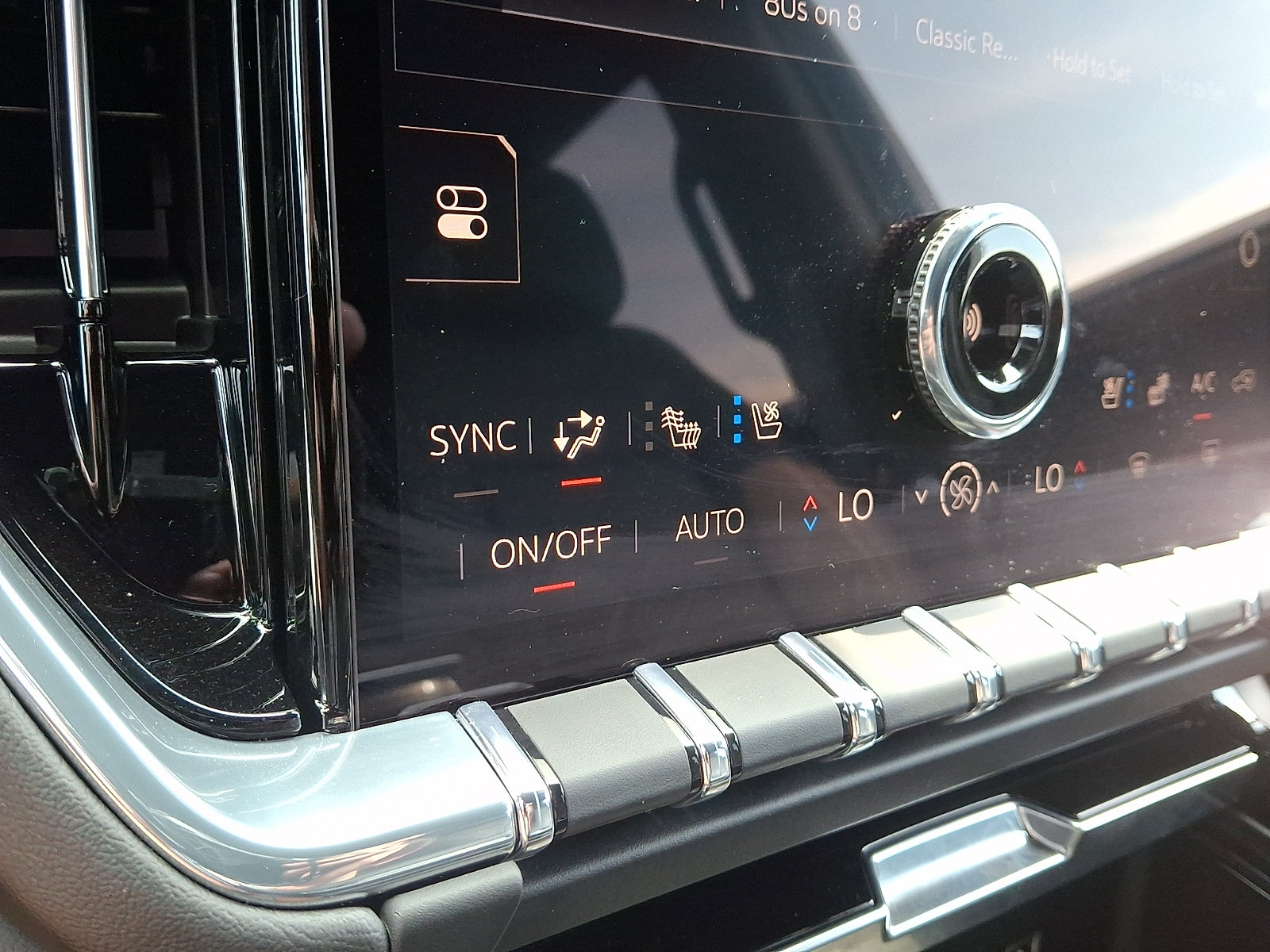Certified 2025 GMC Yukon XL Denali w/ Sun & Power Step Package AWD/4WD image 26