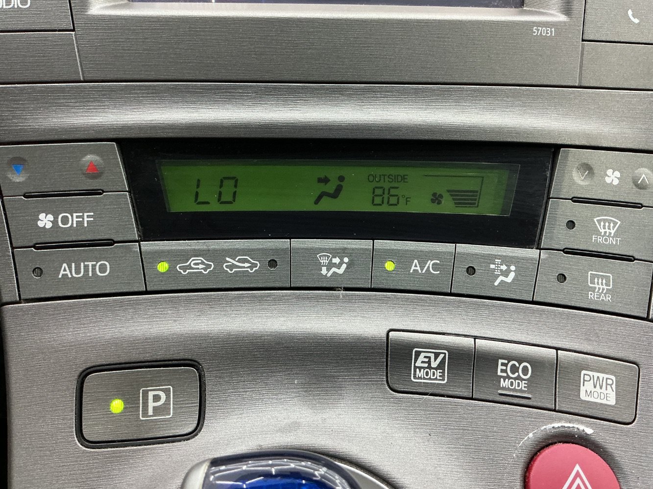 Used 2015 Toyota Prius Two FWD image 35