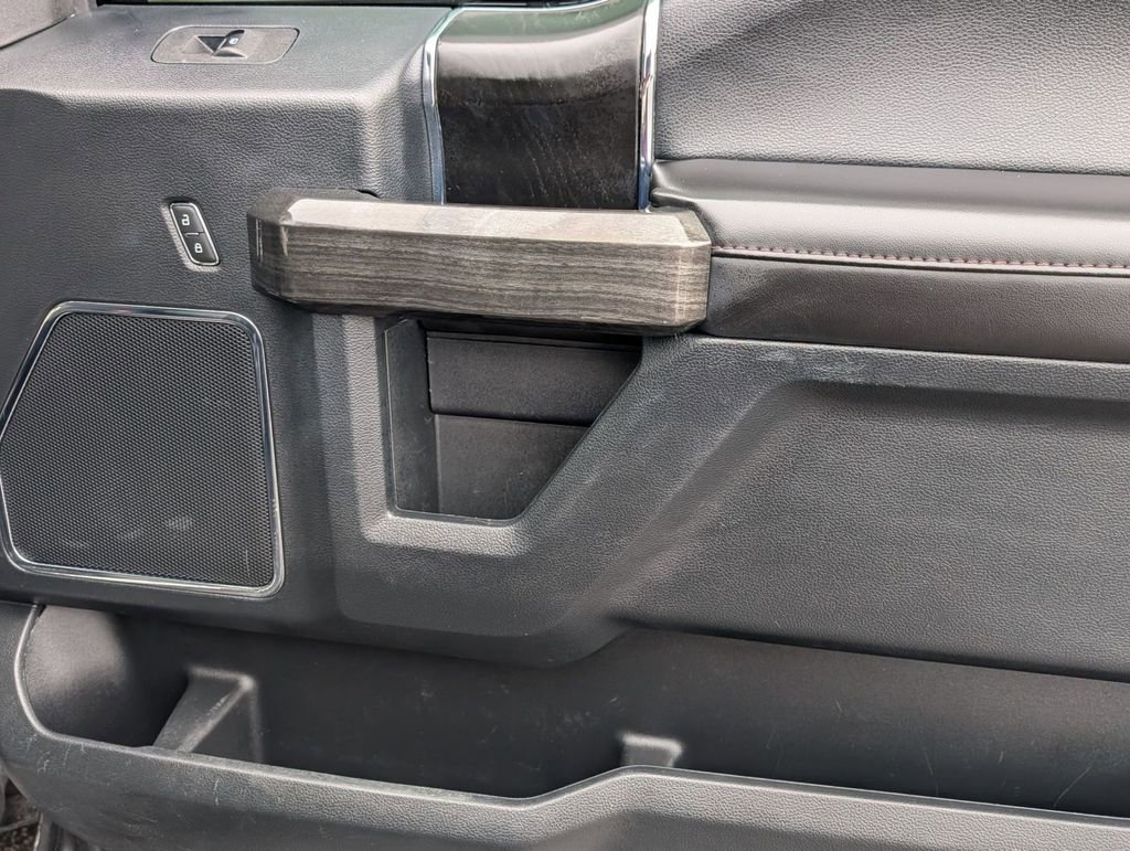Used 2019 Ford F150 Platinum w/ Equipment Group 701A Luxury image 50