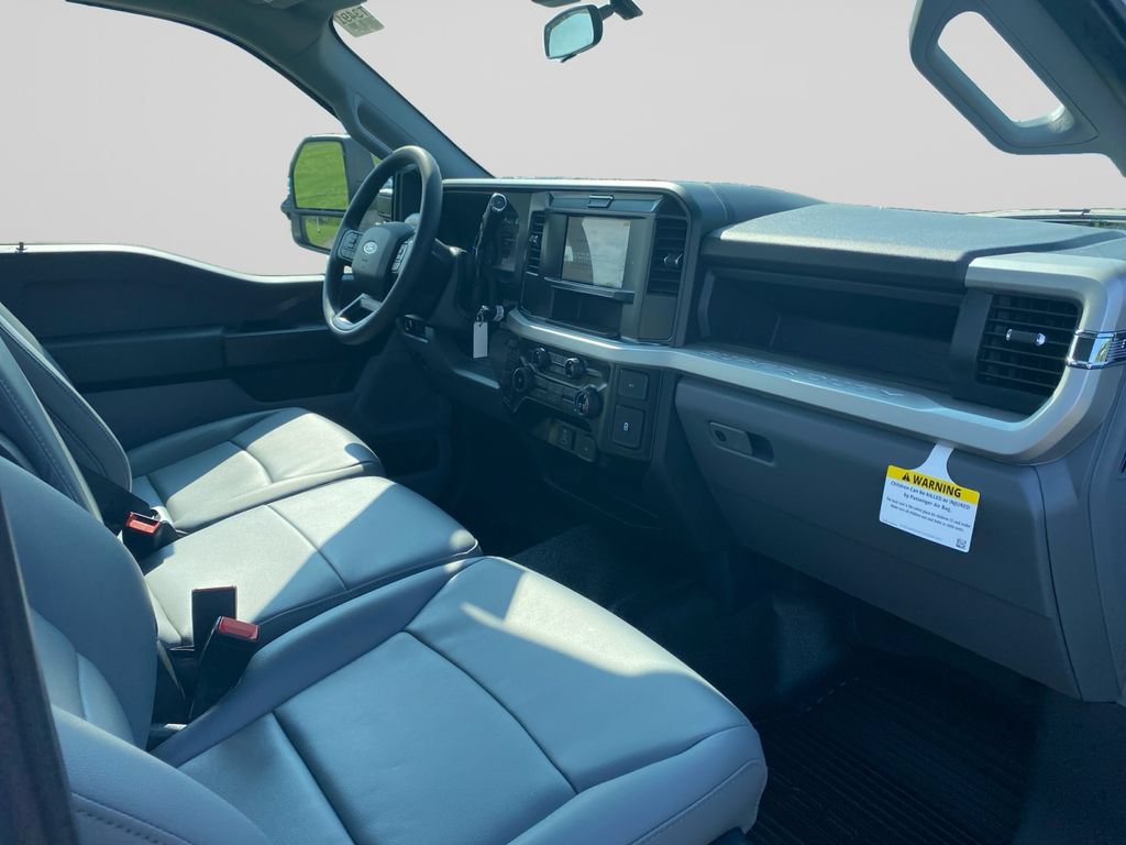New 2026 Ford F550 4x4 Regular Cab Super Duty w/ Snow Plow Prep Package image 10