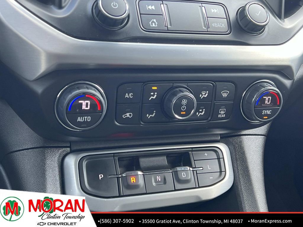 Used 2023 GMC Acadia SLT image 24