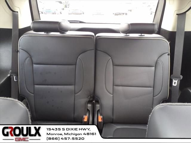Used 2021 GMC Acadia Denali w/ Denali Ultimate Package image 11