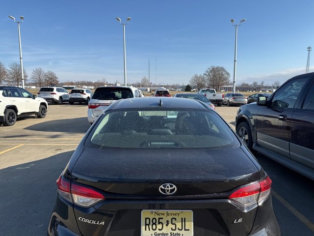 Used 2023 Toyota Corolla LE image 18