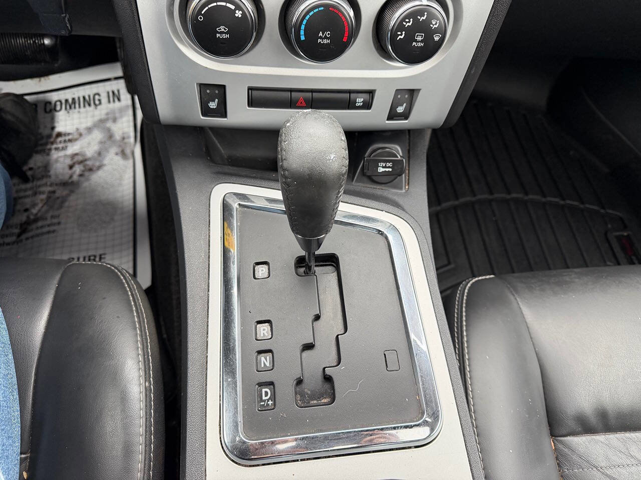 Used 2010 Dodge Challenger SE image 16