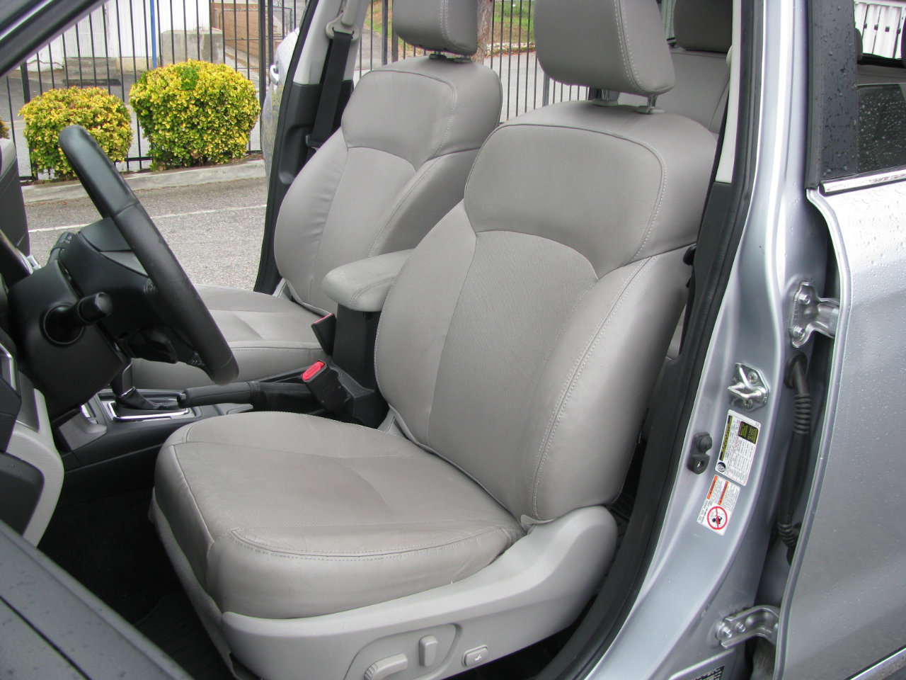Used 2016 Subaru Forester 2.5i Touring w/ Eyesight & Navigation System image 11