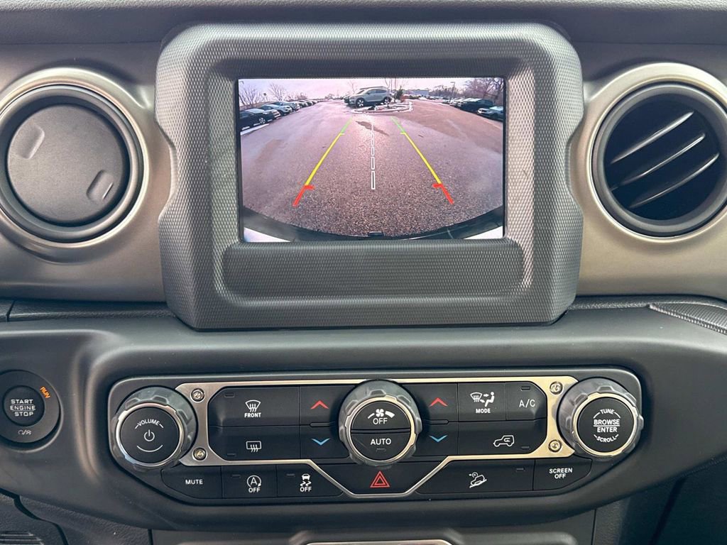 Used 2018 Jeep Wrangler Unlimited Sport S image 24