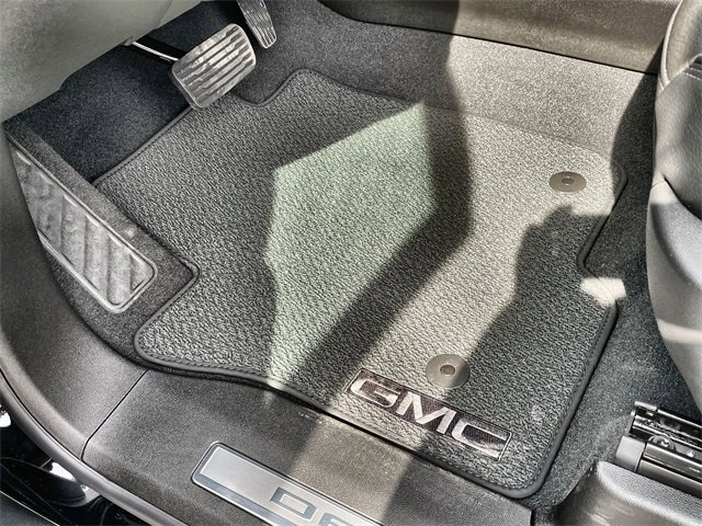 New 2026 GMC Yukon Denali w/ Sun & Power Step Package image 36